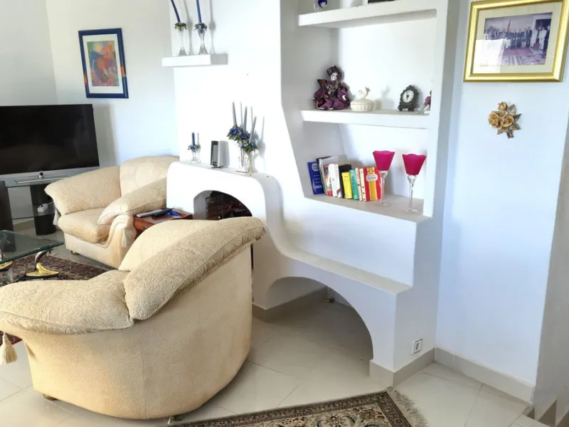 BEACHFRONT OPPORTUNITY and a Perfect rental investment.