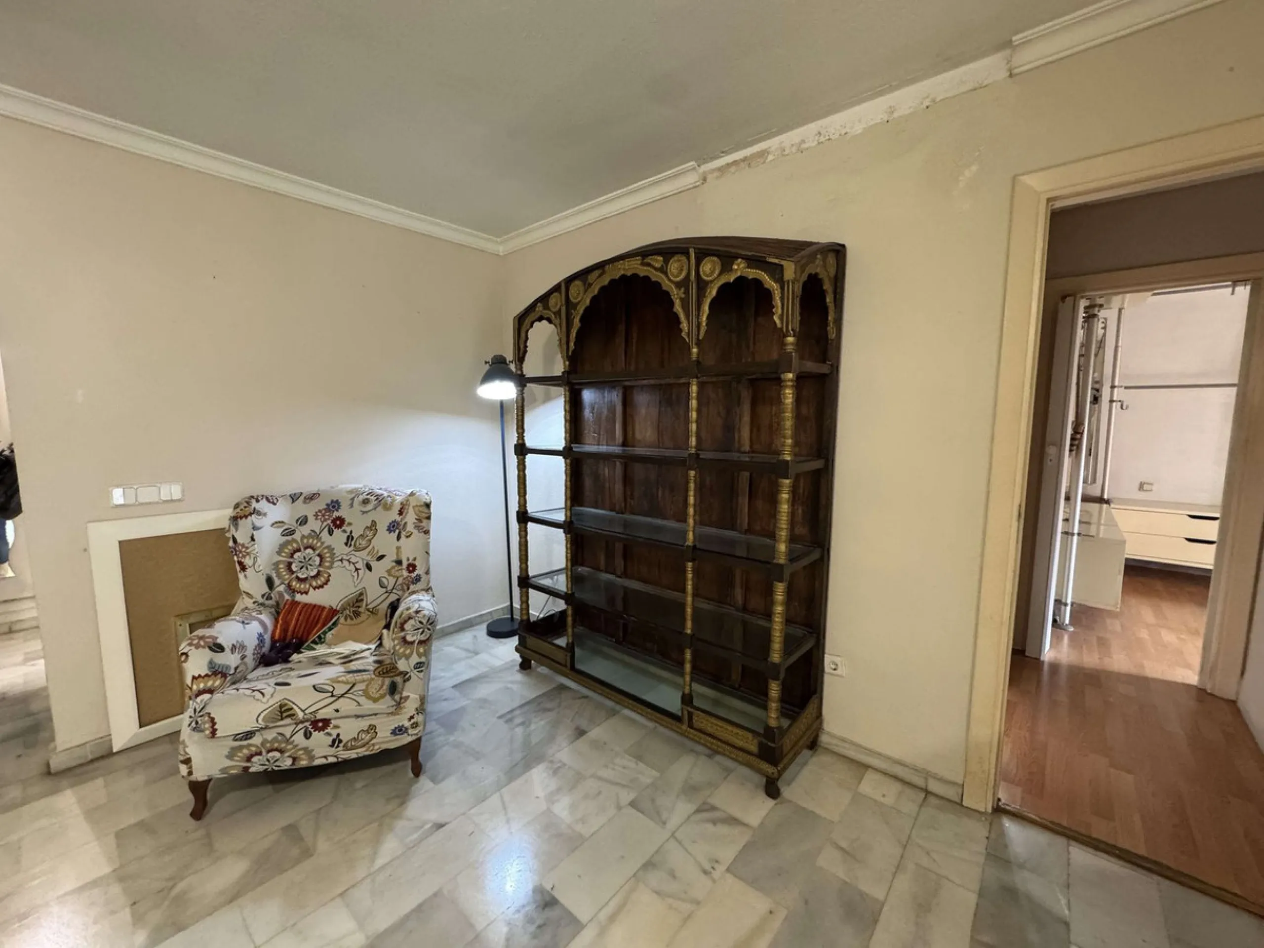 Apartment - Middle Floor Apartment в продаже в Marbella, Málaga. В доме 3 спален и 2 ванных комнат. Площадь дома 120 м²