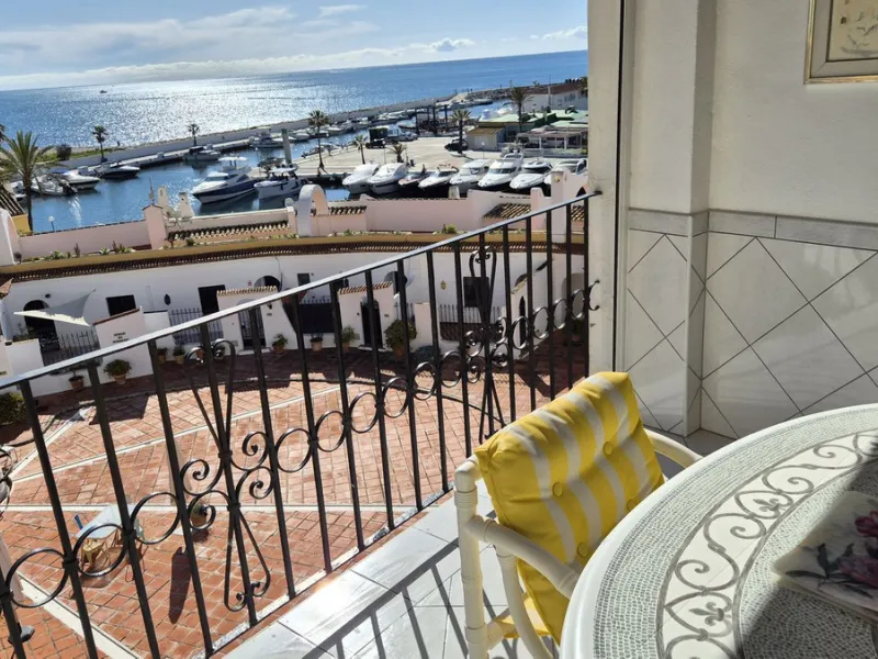 BEACHFRONT OPPORTUNITY and a Perfect rental investment.