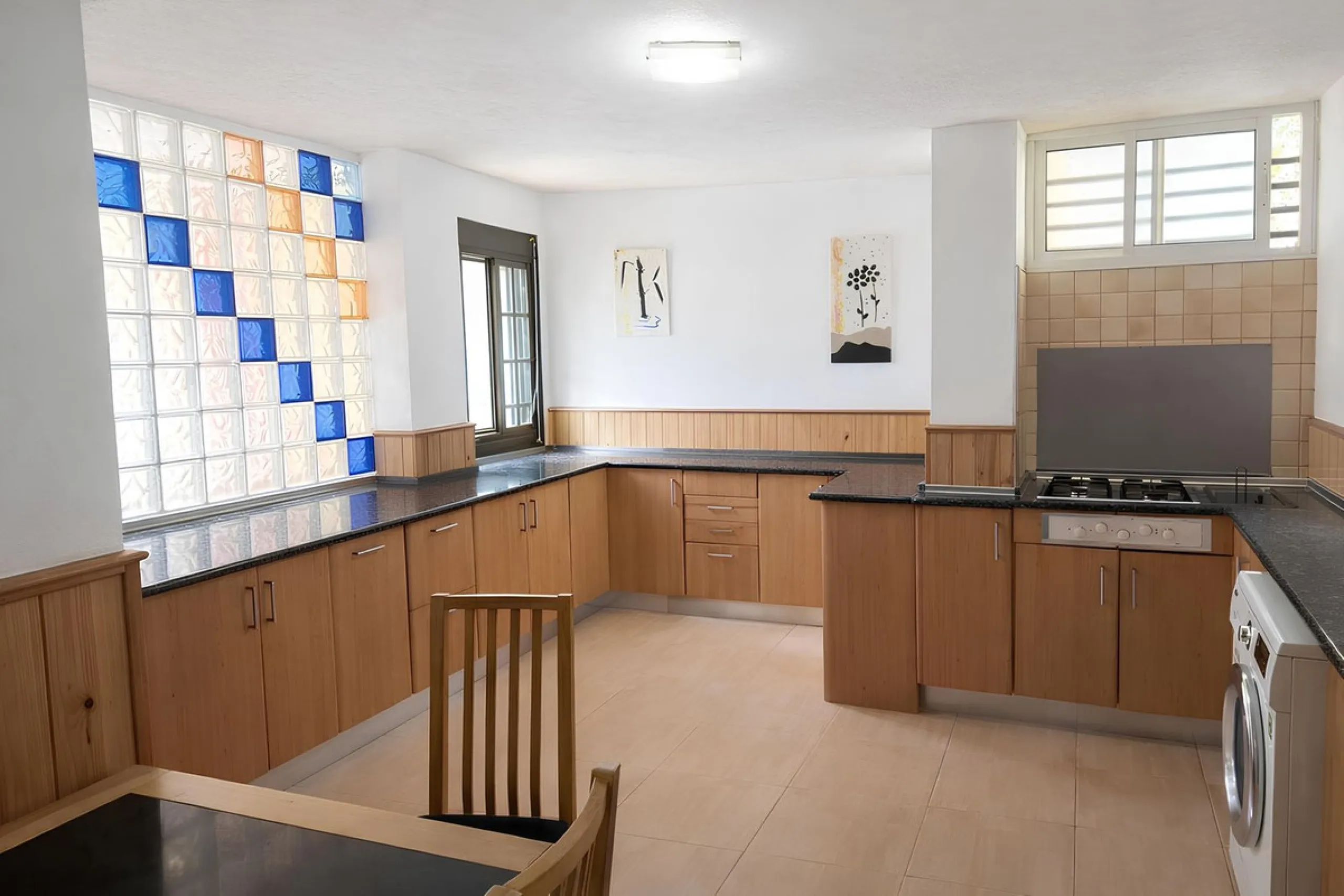 Elegant flat with great potential in Parque San Enrique – Marbella