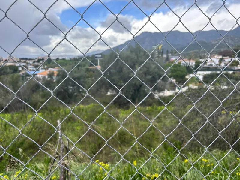 Commercial land, very well located with road access, in Marbella