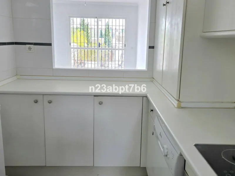 Beautiful two-bedroom, two-bathroom apartment in the heart of Nueva Andalucia, the Marbella's Golf Valley.