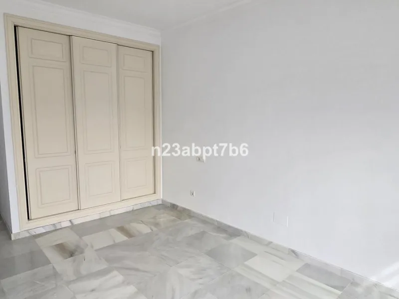 Beautiful two-bedroom, two-bathroom apartment in the heart of Nueva Andalucia, the Marbella's Golf Valley.