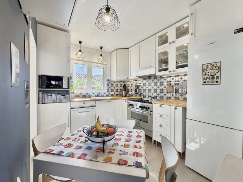 A true gem less than 200 meters from the beach in one of the best areas of Fuengirola.