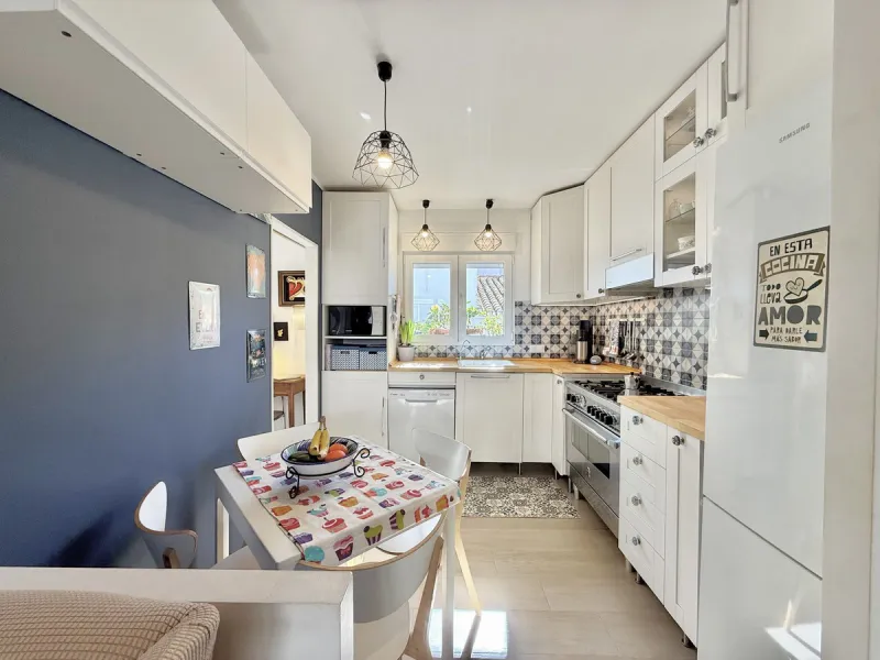 A true gem less than 200 meters from the beach in one of the best areas of Fuengirola.
