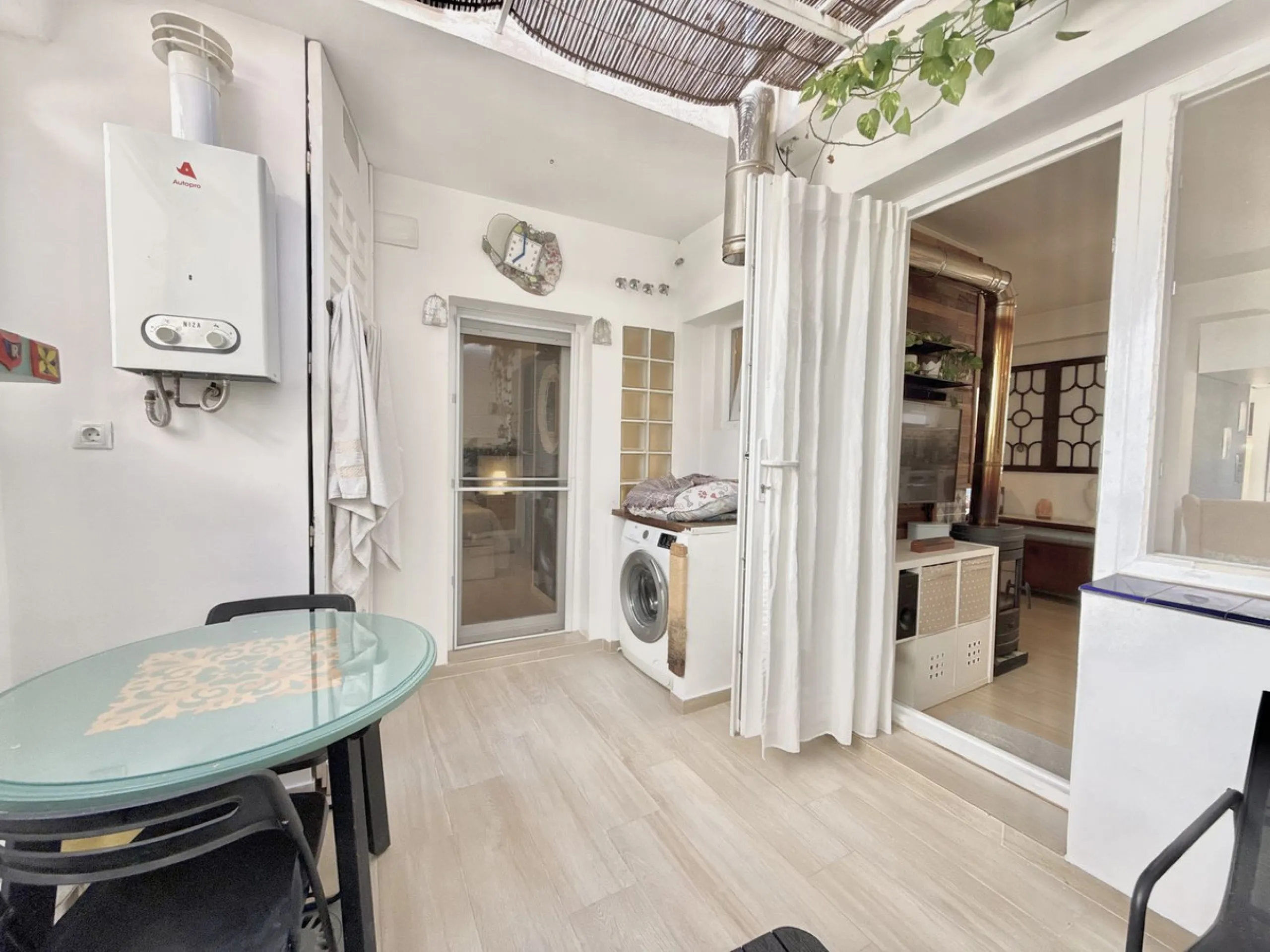 A true gem less than 200 meters from the beach in one of the best areas of Fuengirola.