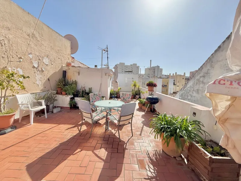 A true gem less than 200 meters from the beach in one of the best areas of Fuengirola.