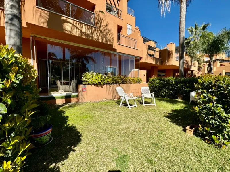 Beautiful Ground floor apartment in Nueva Andalucía.