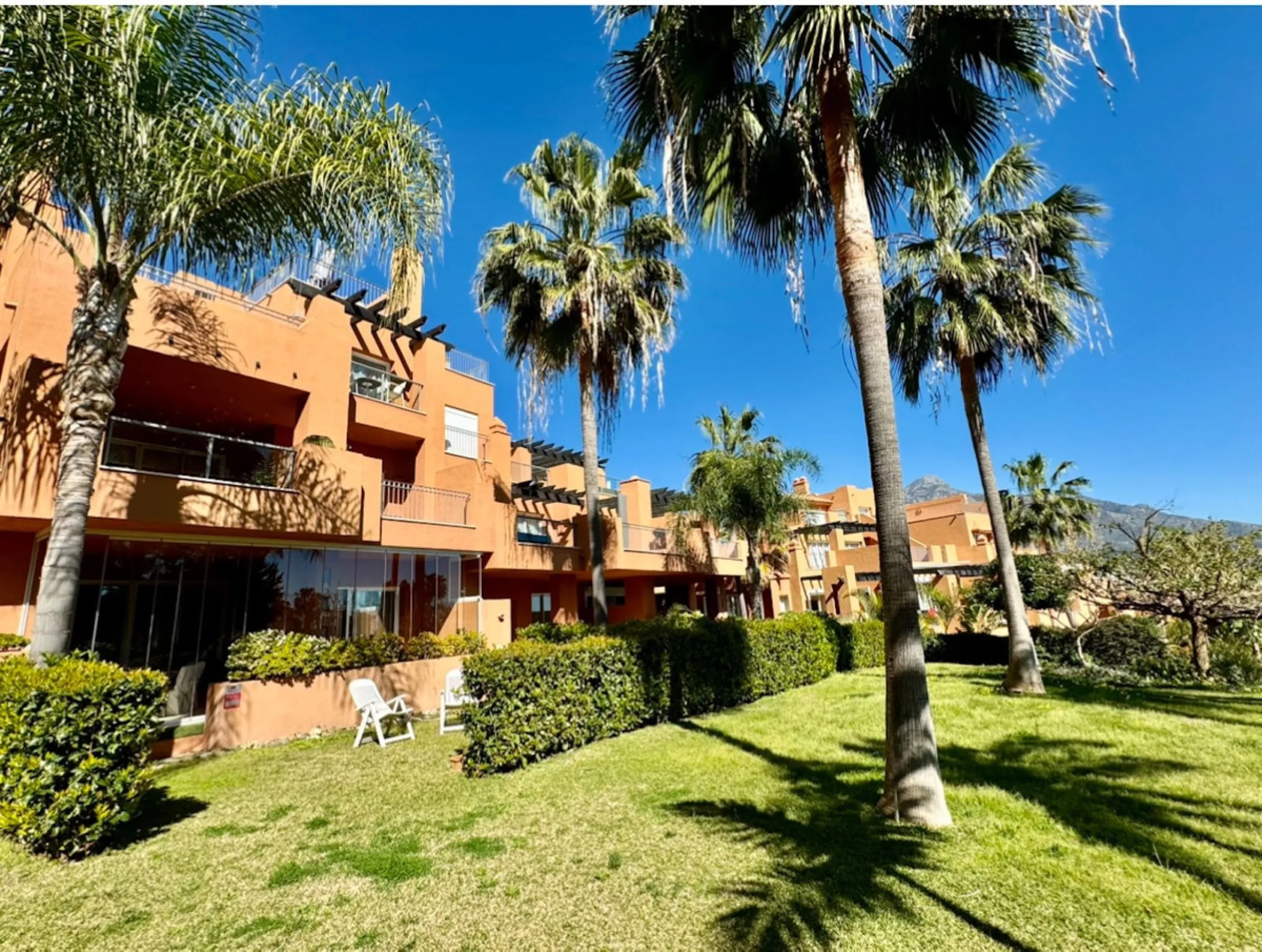 Beautiful Ground floor apartment in Nueva Andalucía.