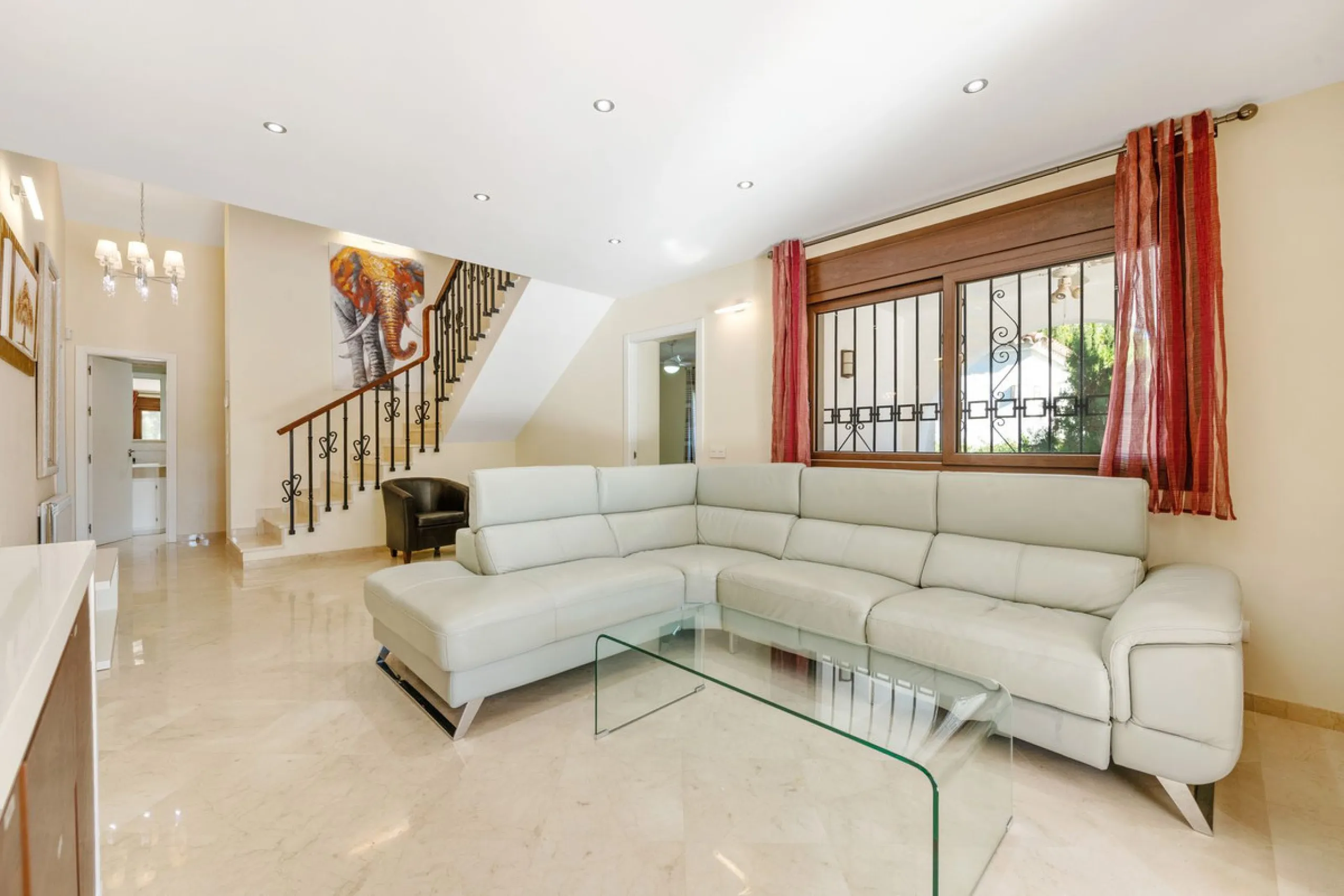 Andalusian style modernized Villa, located in Atalaya Alta.