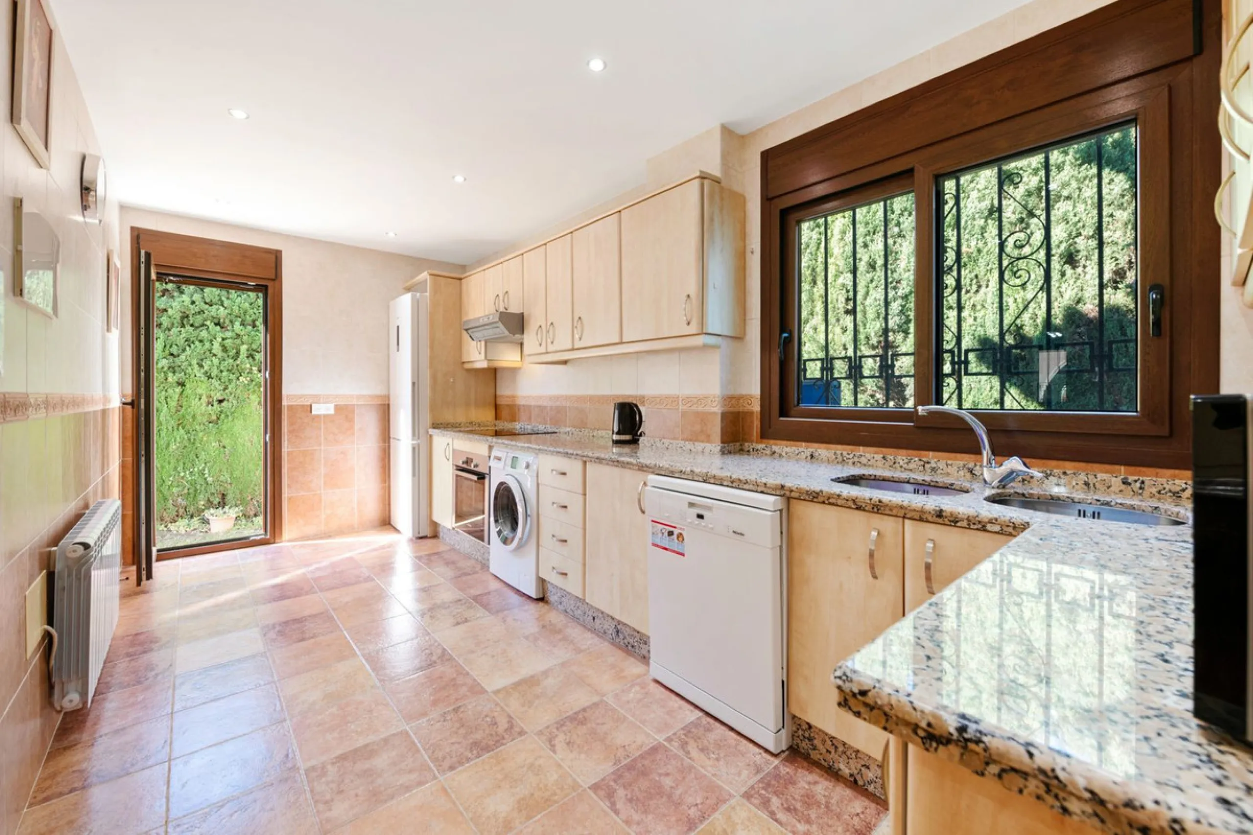 Andalusian style modernized Villa, located in Atalaya Alta.