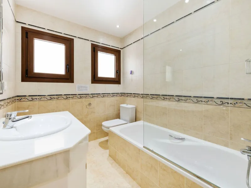 Andalusian style modernized Villa, located in Atalaya Alta.