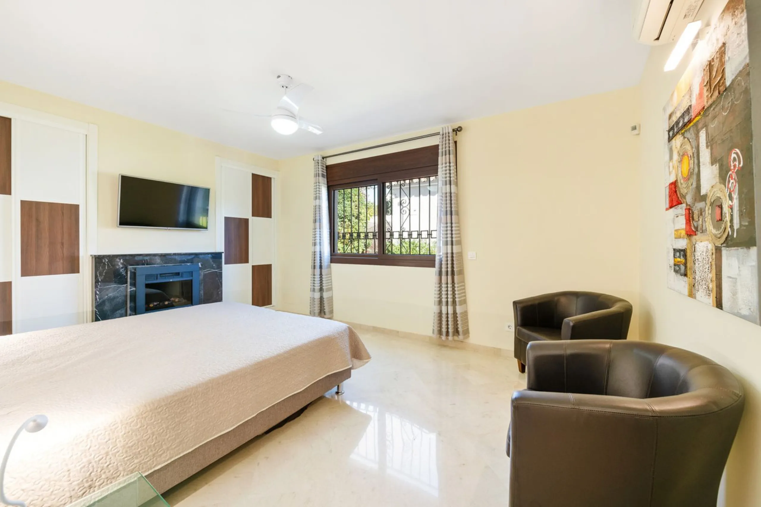 Andalusian style modernized Villa, located in Atalaya Alta.