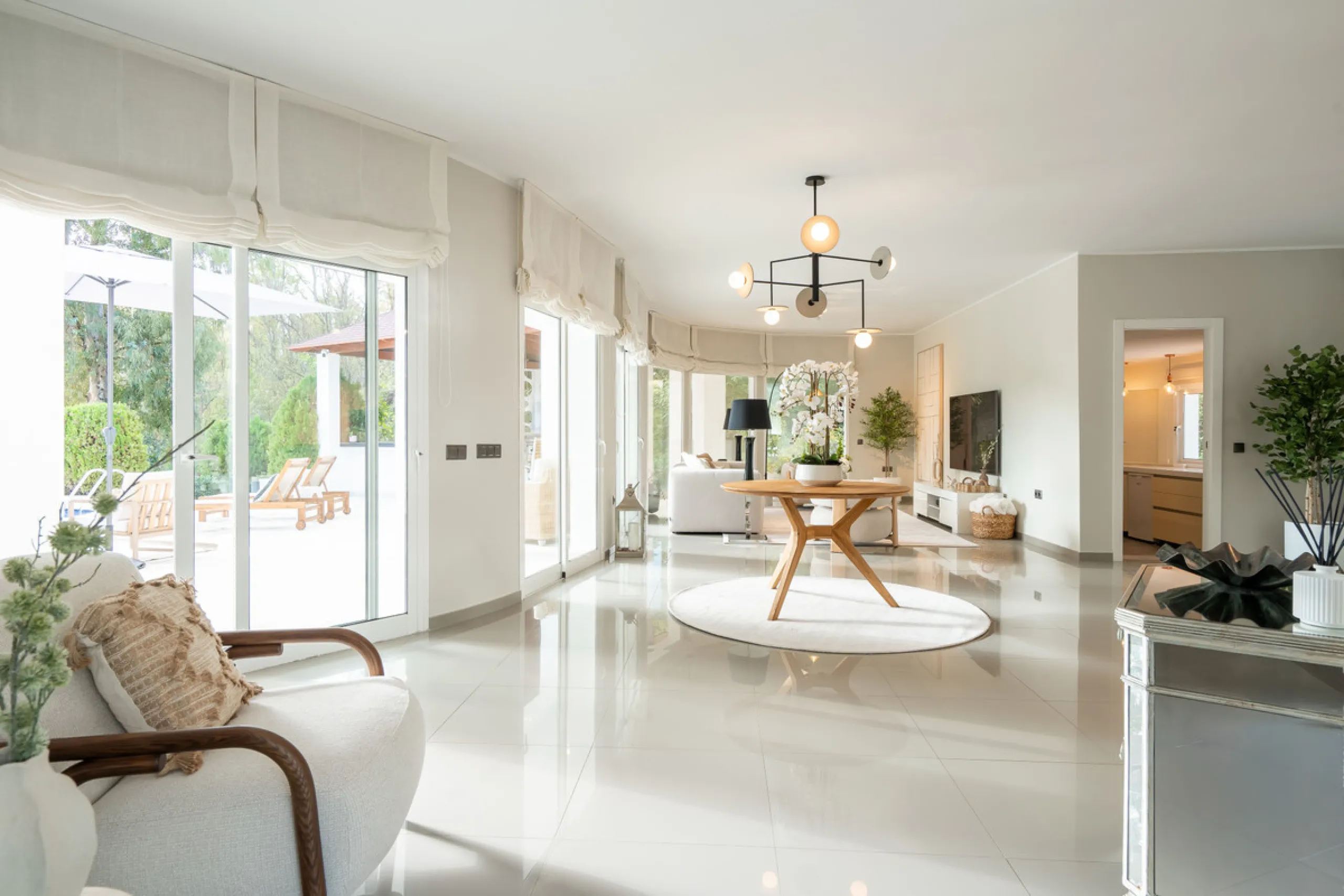 Introducing a stunning contemporary villa located in the prestigious, gated community of El Herrojo, Benahavís — one of Marbella's most desirable addresses. This elegant home combines modern luxury with serene Mediterranean living, offering privacy, secur