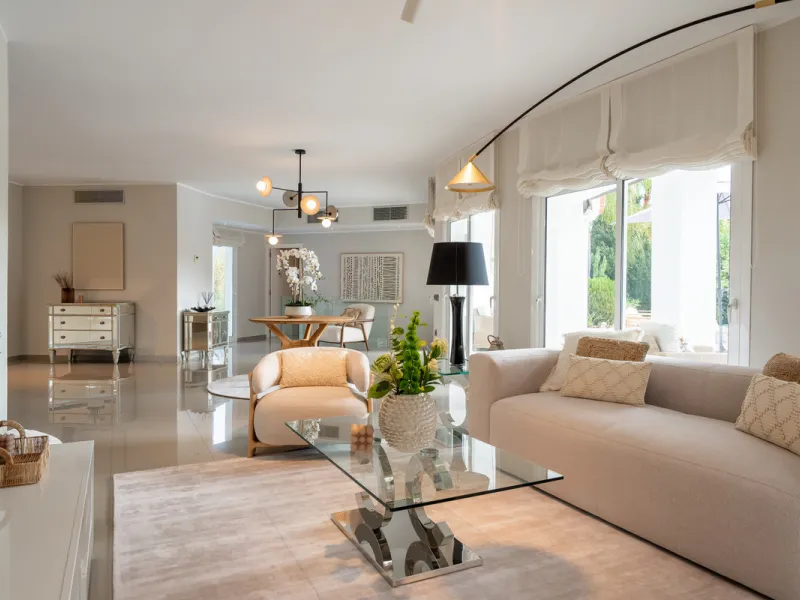 Introducing a stunning contemporary villa located in the prestigious, gated community of El Herrojo, Benahavís — one of Marbella's most desirable addresses. This elegant home combines modern luxury with serene Mediterranean living, offering privacy, secur