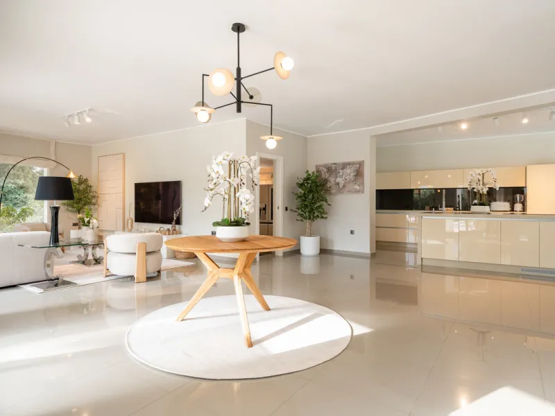 Introducing a stunning contemporary villa located in the prestigious, gated community of El Herrojo, Benahavís — one of Marbella's most desirable addresses. This elegant home combines modern luxury with serene Mediterranean living, offering privacy, secur