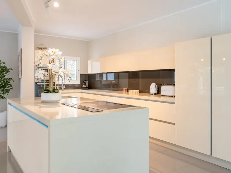 Introducing a stunning contemporary villa located in the prestigious, gated community of El Herrojo, Benahavís — one of Marbella's most desirable addresses. This elegant home combines modern luxury with serene Mediterranean living, offering privacy, secur