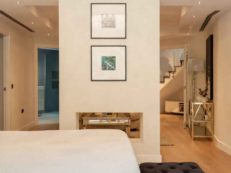 Introducing a stunning contemporary villa located in the prestigious, gated community of El Herrojo, Benahavís — one of Marbella's most desirable addresses. This elegant home combines modern luxury with serene Mediterranean living, offering privacy, secur