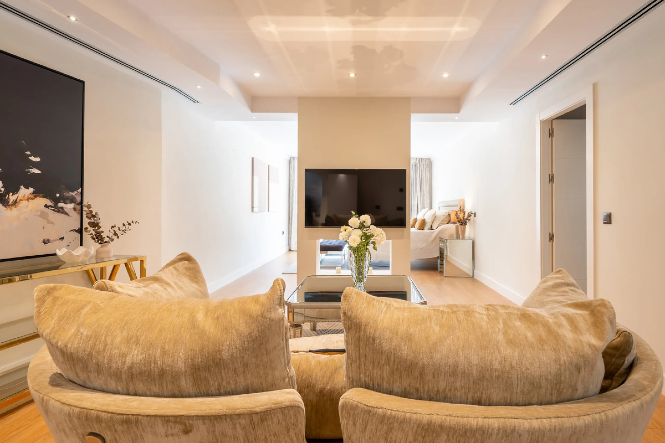 Introducing a stunning contemporary villa located in the prestigious, gated community of El Herrojo, Benahavís — one of Marbella's most desirable addresses. This elegant home combines modern luxury with serene Mediterranean living, offering privacy, secur