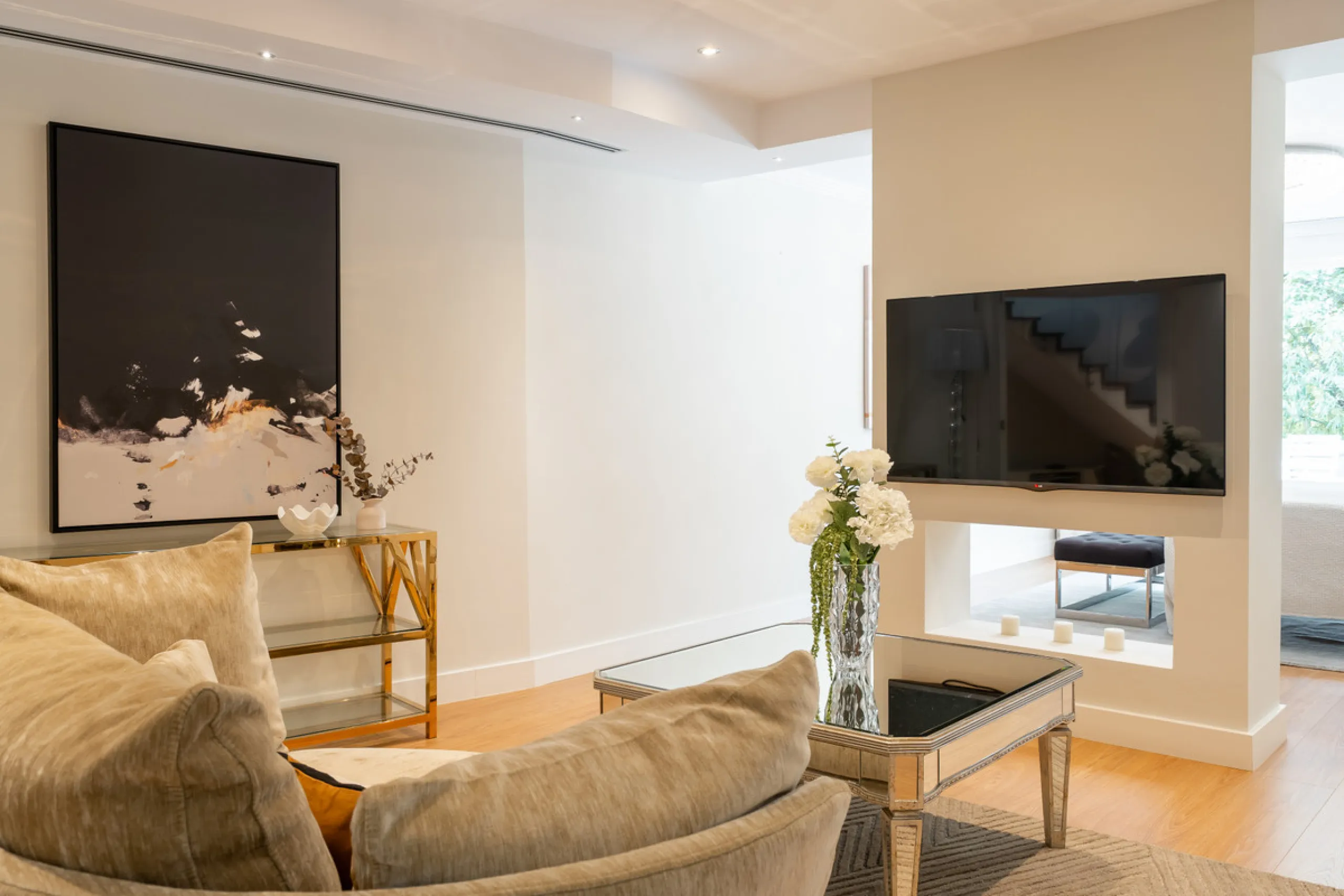 Introducing a stunning contemporary villa located in the prestigious, gated community of El Herrojo, Benahavís — one of Marbella's most desirable addresses. This elegant home combines modern luxury with serene Mediterranean living, offering privacy, secur