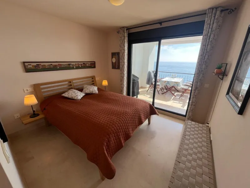 FANTASTIC PANORAMIC VIEWS TO THE SEA & MOUNTAINS