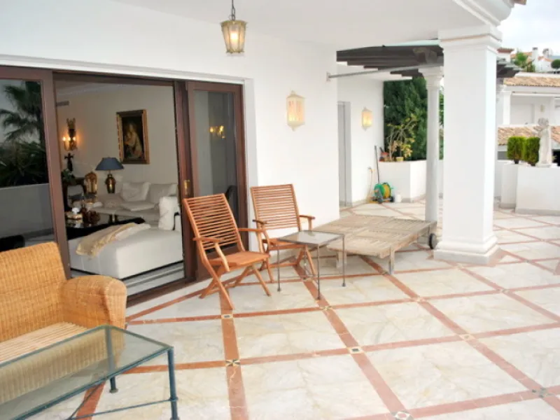 Superb south west facing first floor apartment with panoramic sea views within a five star complex in a luxurious gated urbanisation off the Golden Mile, Marbella.