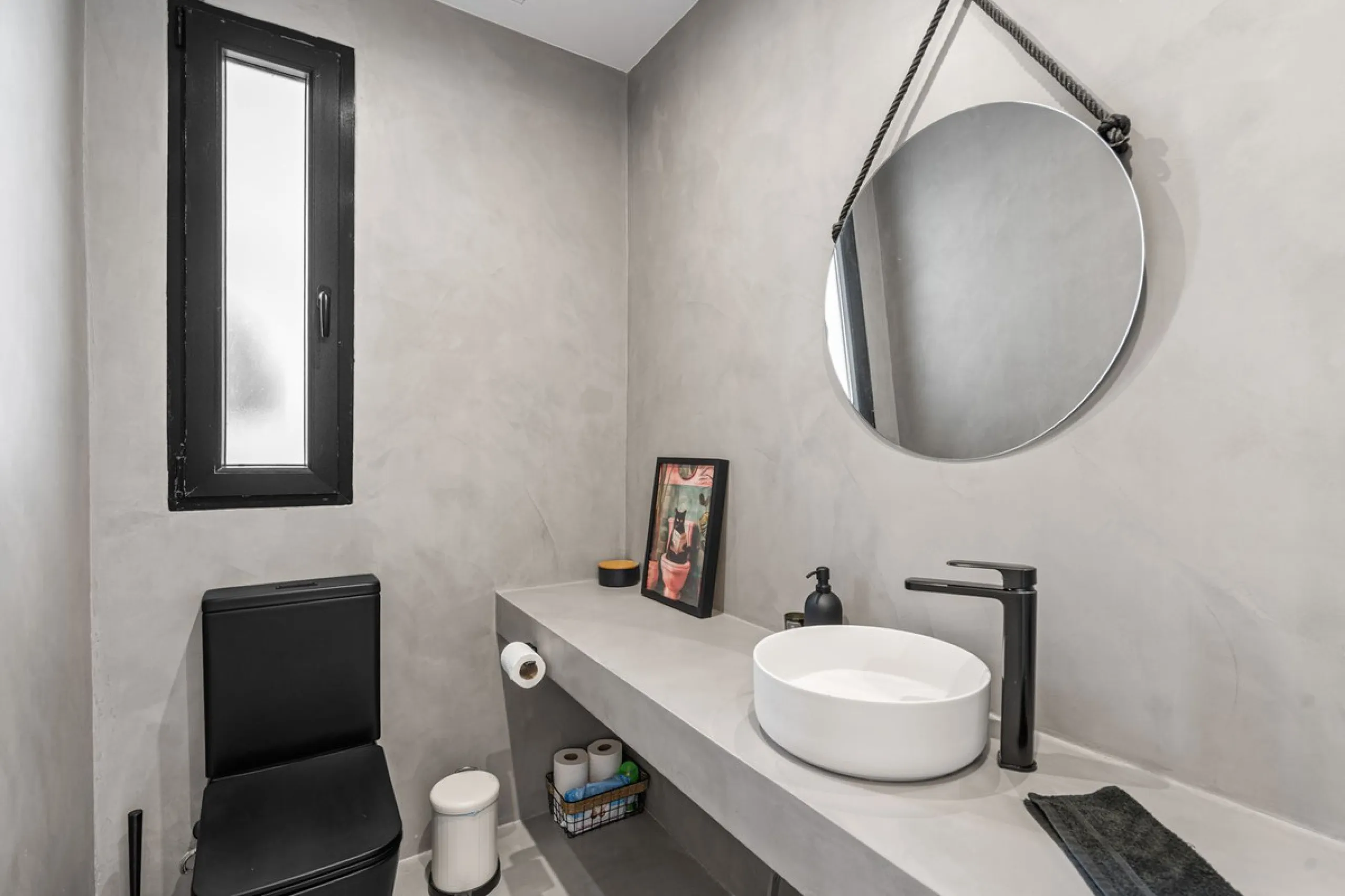 House - Detached Villa в продаже в Estepona, Málaga. В доме 5 спален и 4 ванных комнат. Площадь дома 452 м². Площадь участка 756 м²