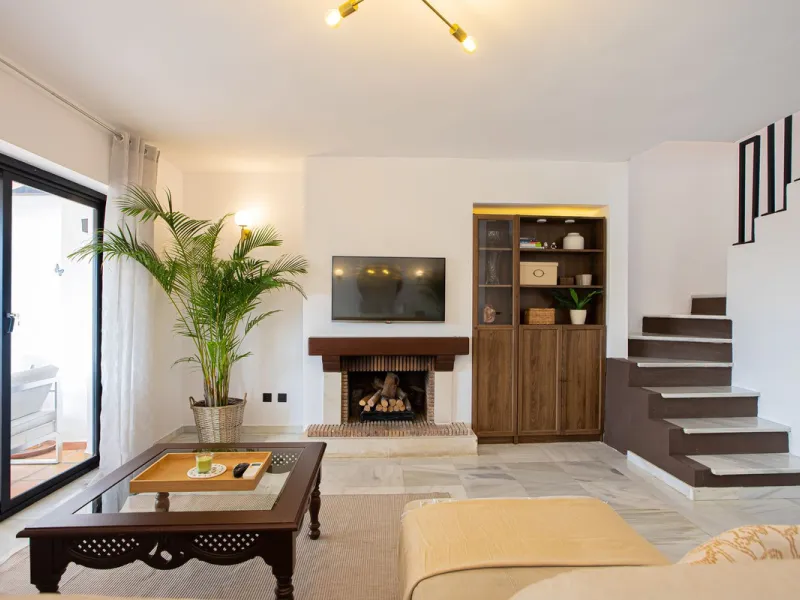 Apartment - Penthouse Duplex в продаже в Marbella, Málaga. В доме 2 спален и 3 ванных комнат. Площадь дома 100 м²