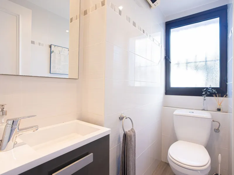 Apartment - Penthouse Duplex в продаже в Marbella, Málaga. В доме 2 спален и 3 ванных комнат. Площадь дома 100 м²