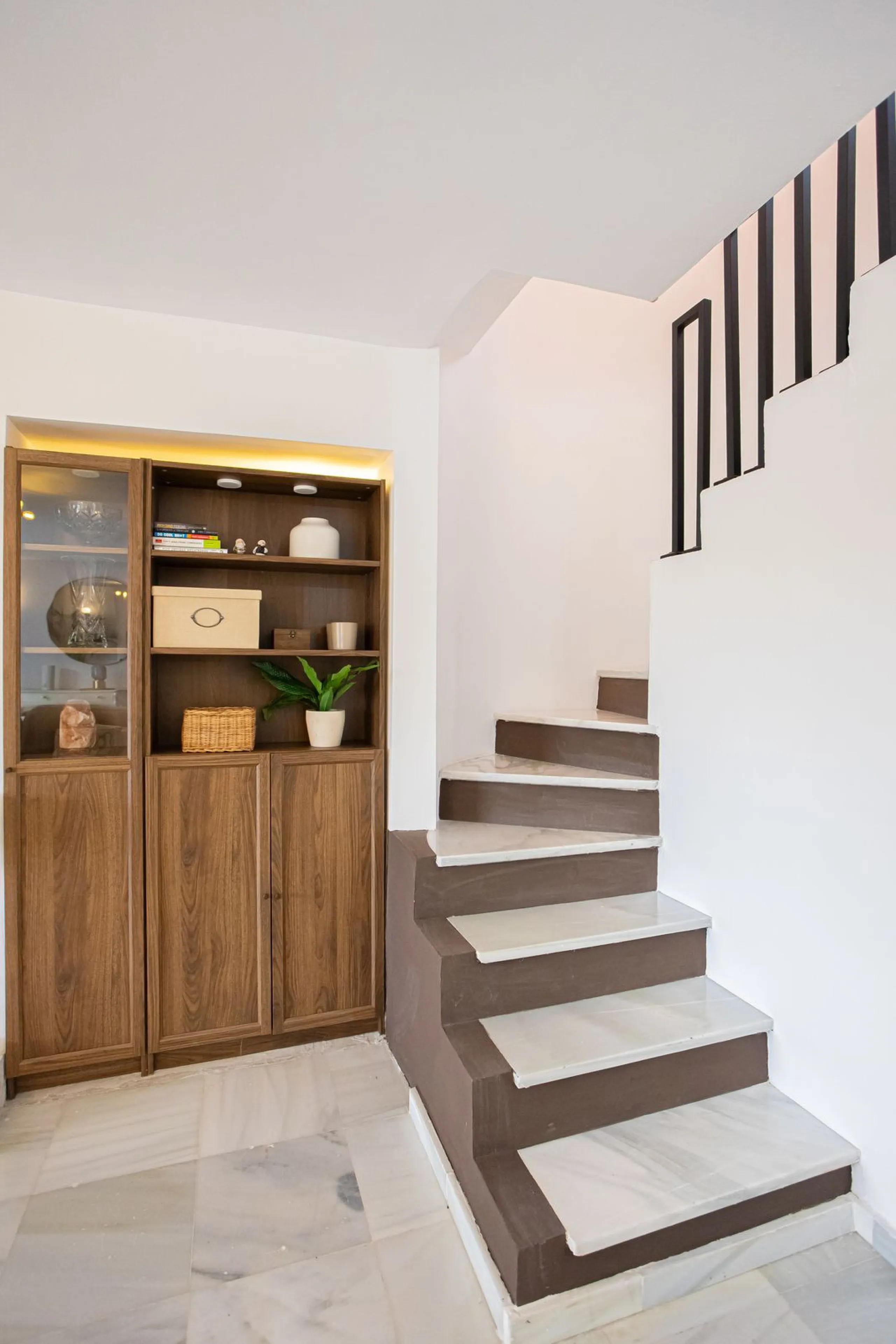 Apartment - Penthouse Duplex в продаже в Marbella, Málaga. В доме 2 спален и 3 ванных комнат. Площадь дома 100 м²