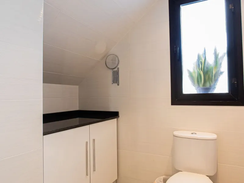 Apartment - Penthouse Duplex в продаже в Marbella, Málaga. В доме 2 спален и 3 ванных комнат. Площадь дома 100 м²