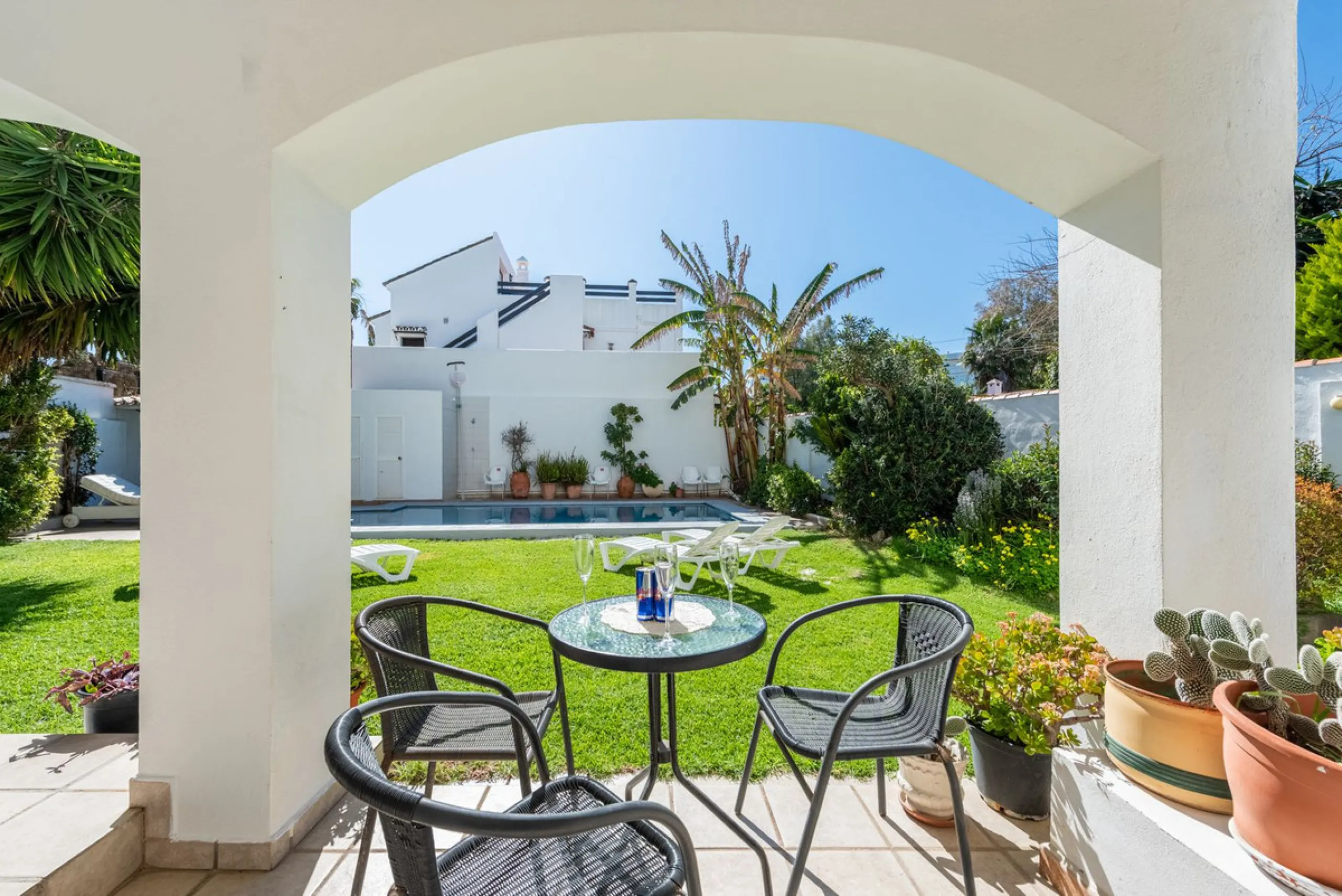 Charming Spanish Villa with Sea Views Just 100m from the Beach – Prime Linda Vista Baja Location Near San Pedro