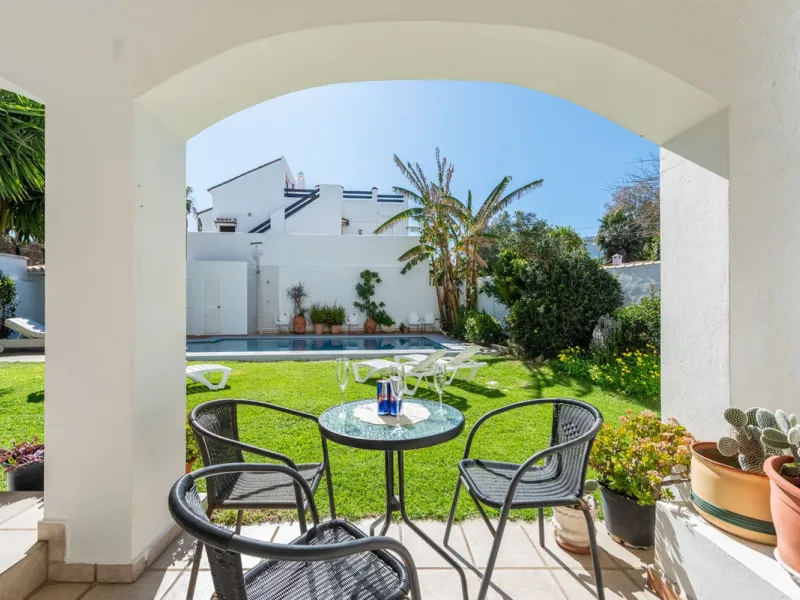 Charming Spanish Villa with Sea Views Just 100m from the Beach – Prime Linda Vista Baja Location Near San Pedro