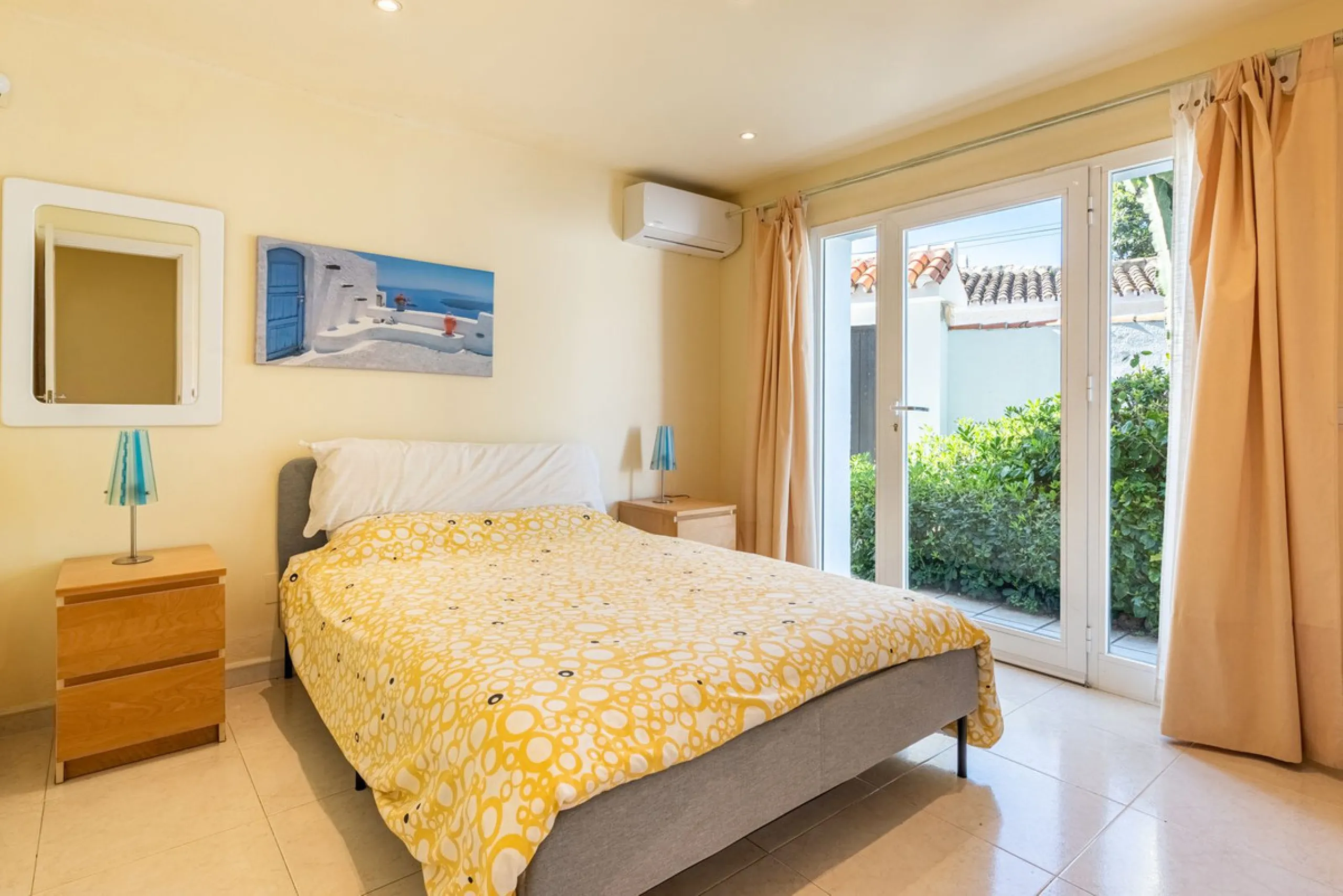 Charming Spanish Villa with Sea Views Just 100m from the Beach – Prime Linda Vista Baja Location Near San Pedro