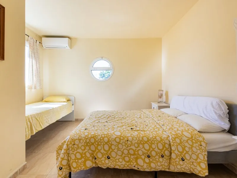 Charming Spanish Villa with Sea Views Just 100m from the Beach – Prime Linda Vista Baja Location Near San Pedro