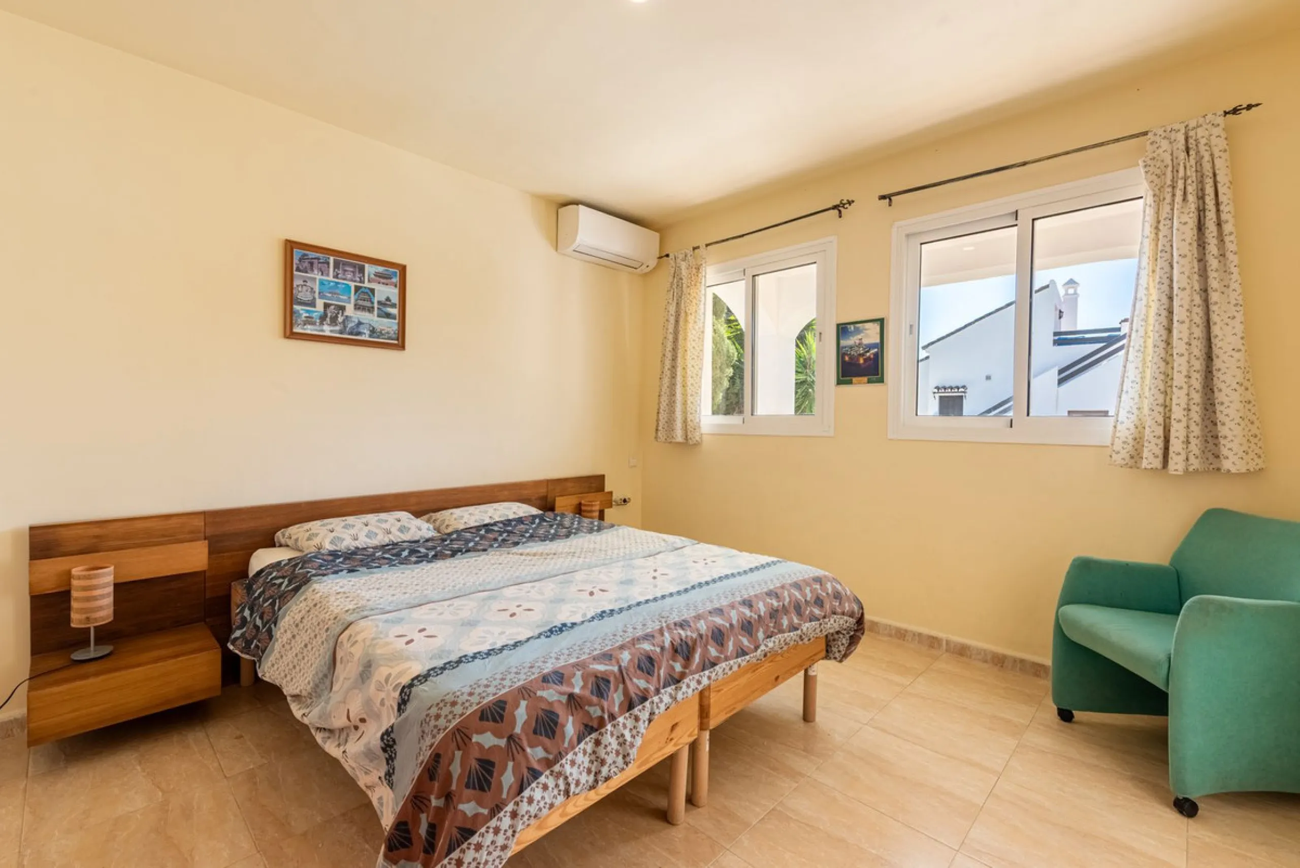 Charming Spanish Villa with Sea Views Just 100m from the Beach – Prime Linda Vista Baja Location Near San Pedro