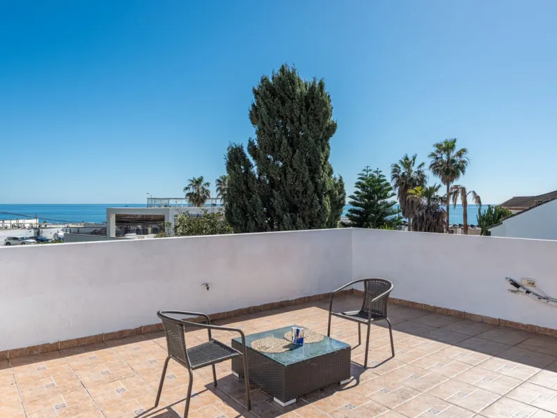 Charming Spanish Villa with Sea Views Just 100m from the Beach – Prime Linda Vista Baja Location Near San Pedro
