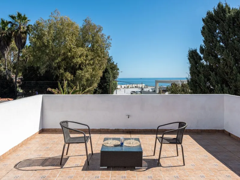 Charming Spanish Villa with Sea Views Just 100m from the Beach – Prime Linda Vista Baja Location Near San Pedro