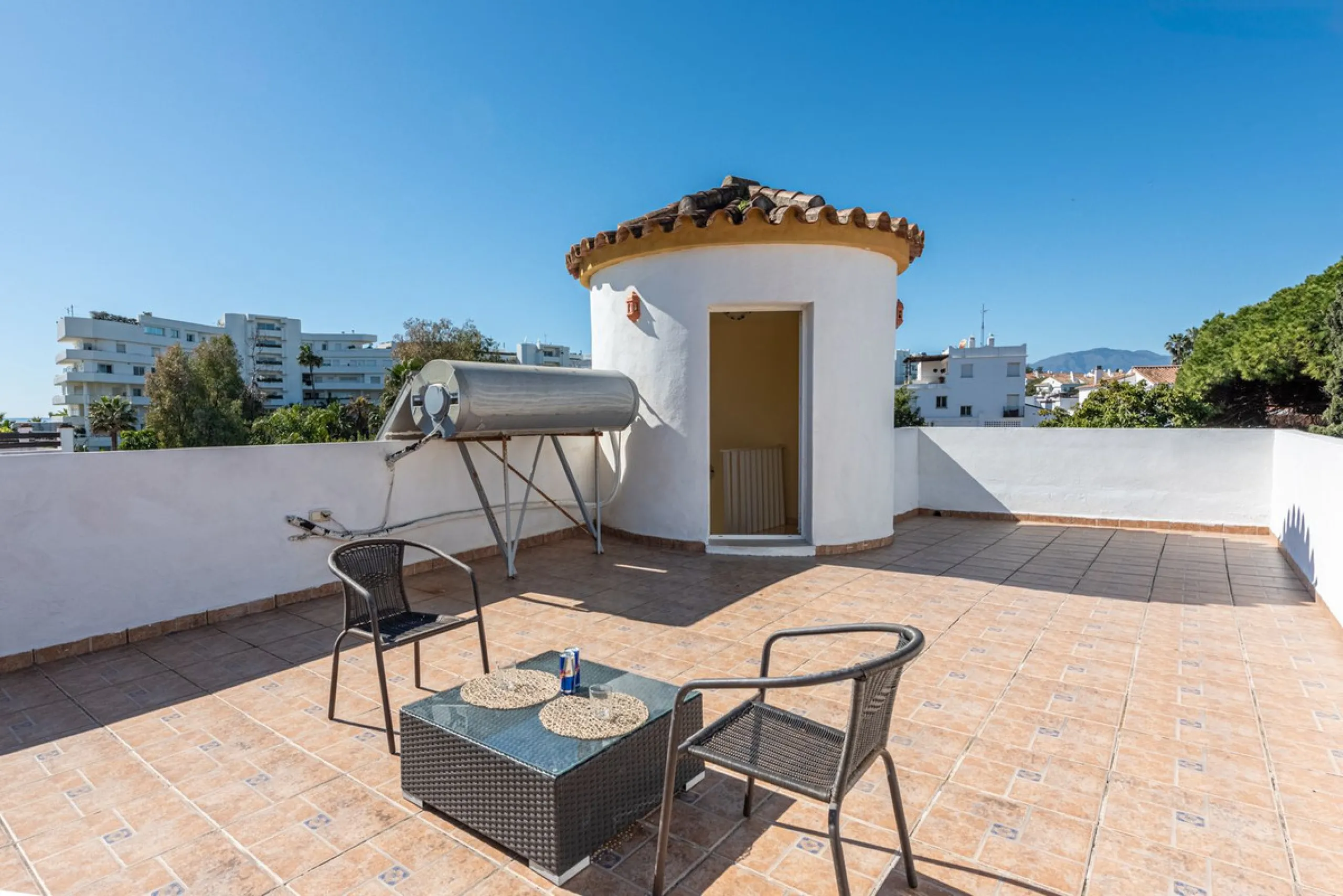 Charming Spanish Villa with Sea Views Just 100m from the Beach – Prime Linda Vista Baja Location Near San Pedro