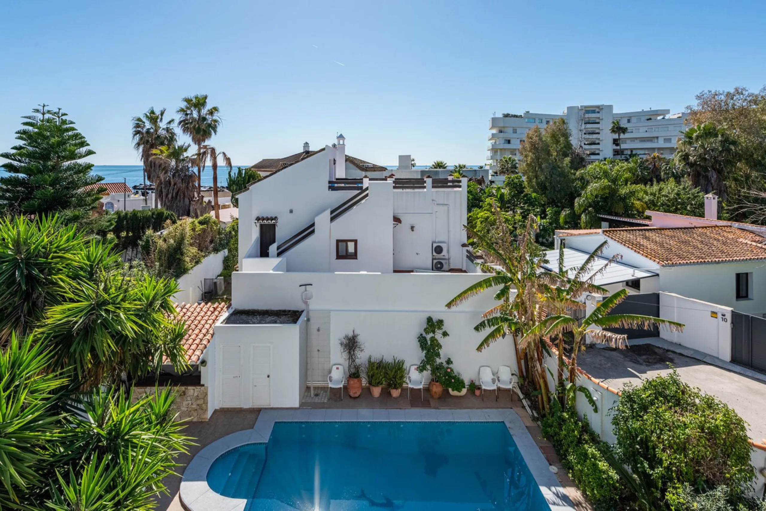 Charming Spanish Villa with Sea Views Just 100m from the Beach – Prime Linda Vista Baja Location Near San Pedro