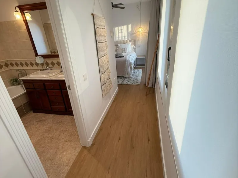 House - Detached Villa в продаже в Mijas, Málaga. В доме 4 спален и 3 ванных комнат. Площадь дома 500 м²