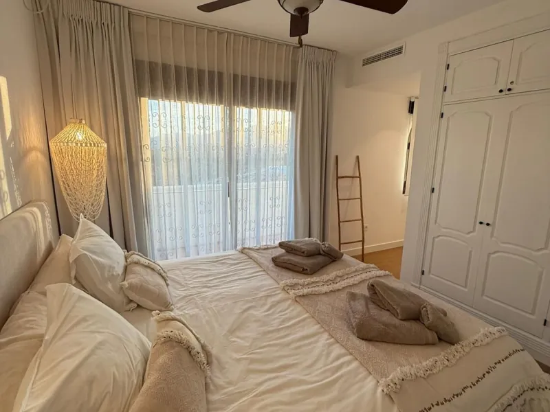 House - Detached Villa в продаже в Mijas, Málaga. В доме 4 спален и 3 ванных комнат. Площадь дома 500 м²