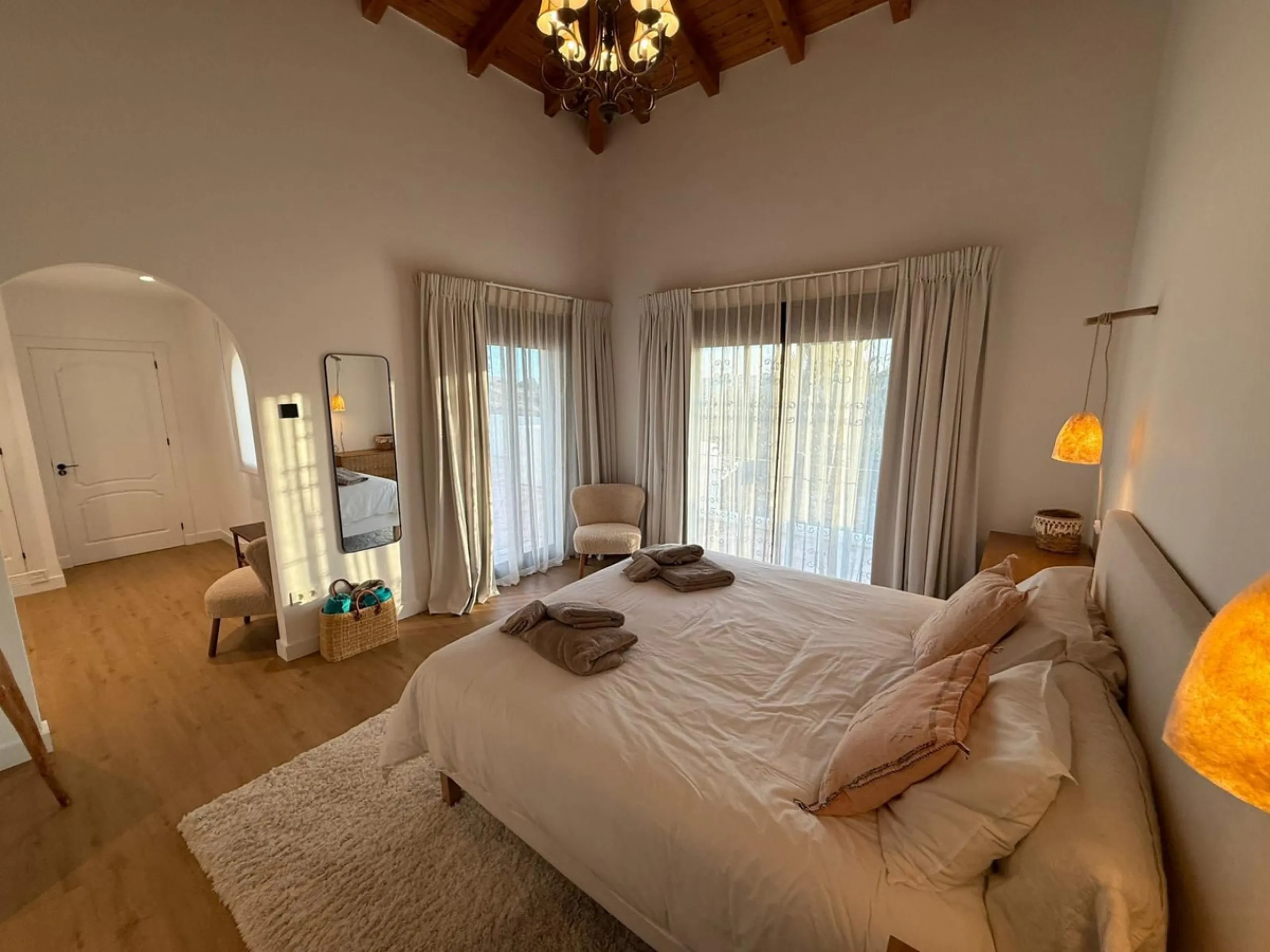 House - Detached Villa в продаже в Mijas, Málaga. В доме 4 спален и 3 ванных комнат. Площадь дома 500 м²