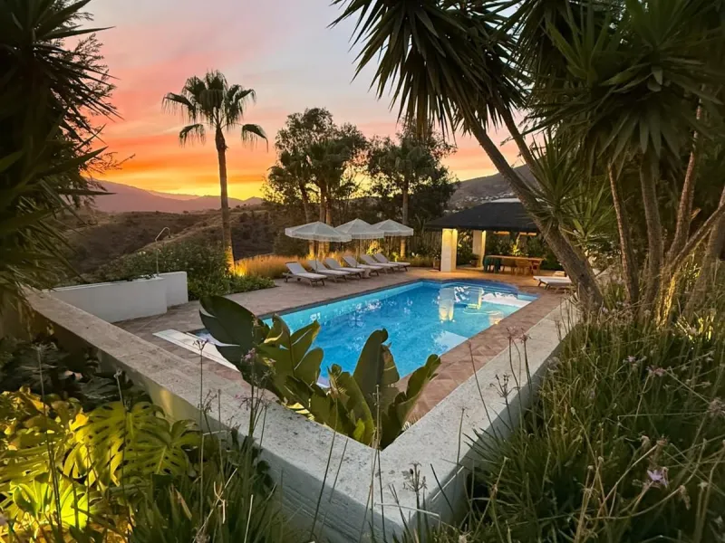 House - Detached Villa в продаже в Mijas, Málaga. В доме 4 спален и 3 ванных комнат. Площадь дома 500 м²