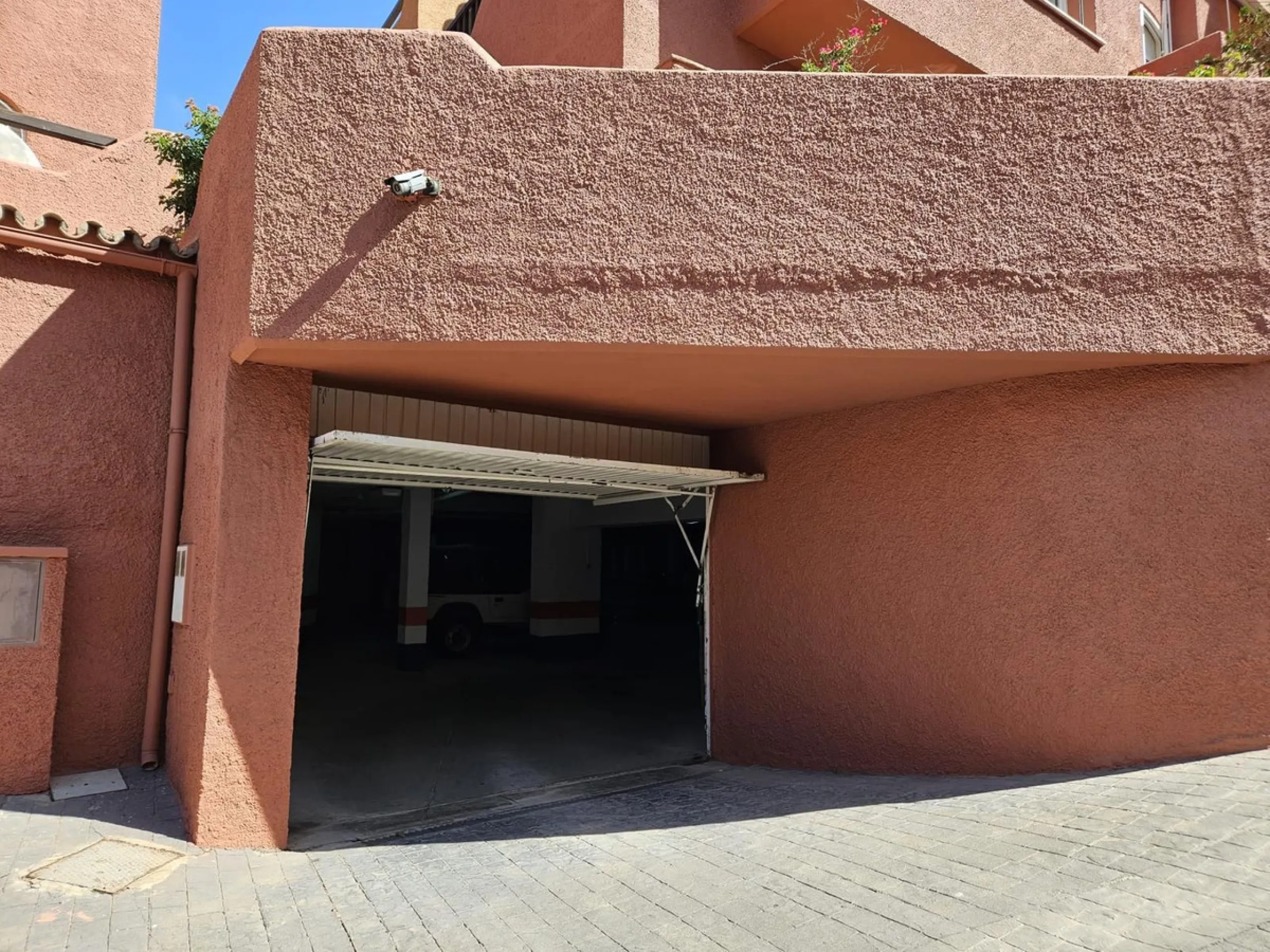 Property Summary (English)