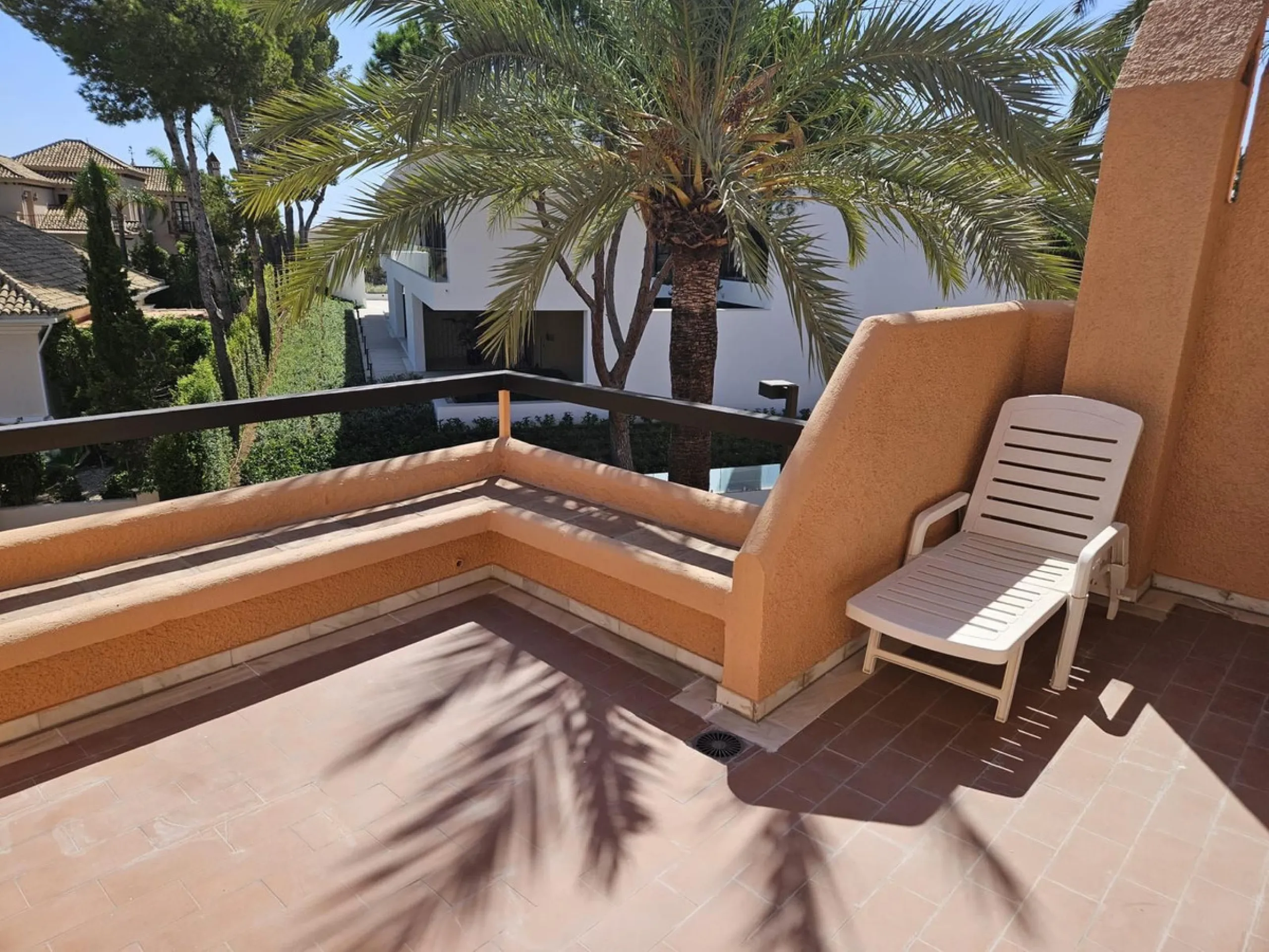 Property Summary (English)