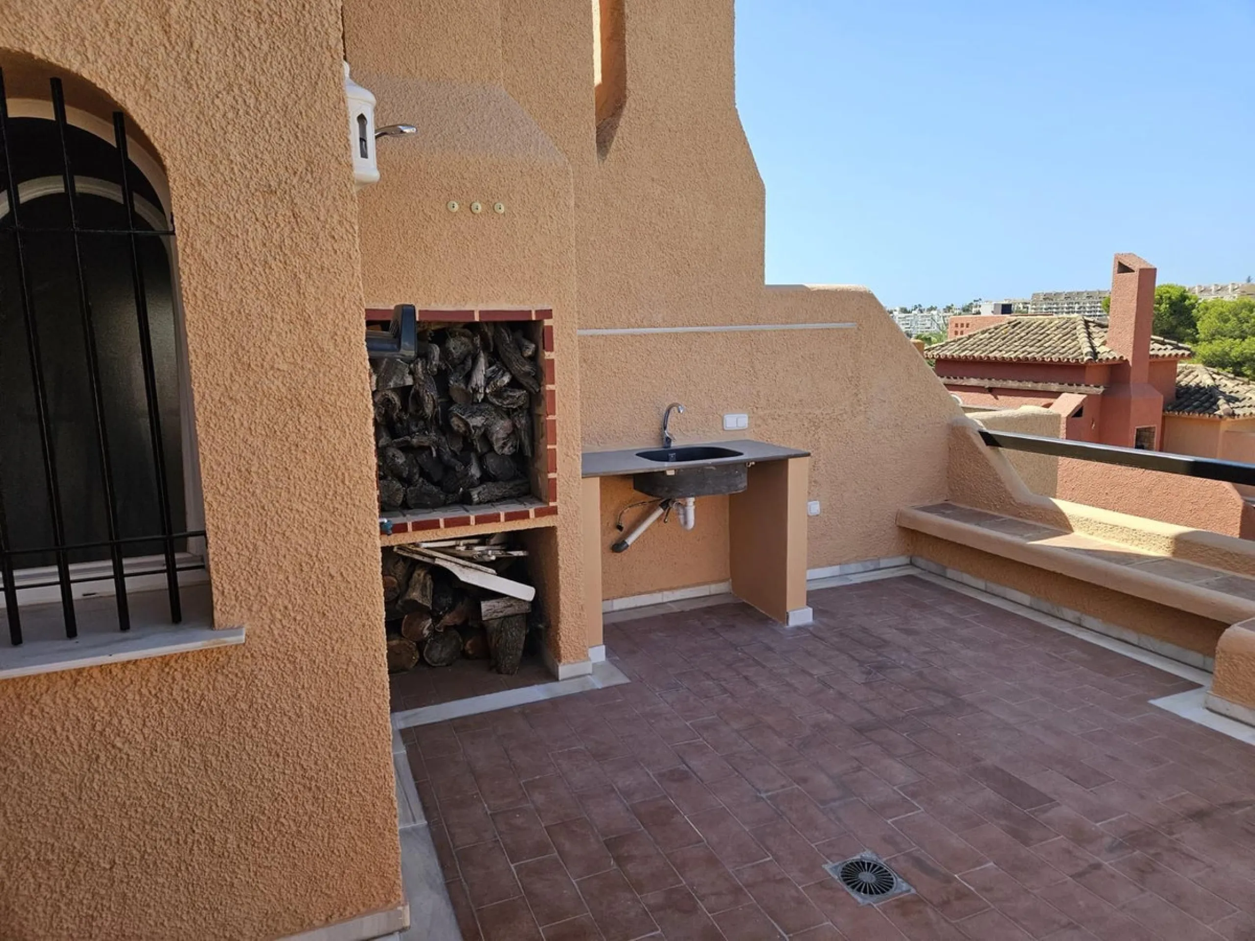 Property Summary (English)
