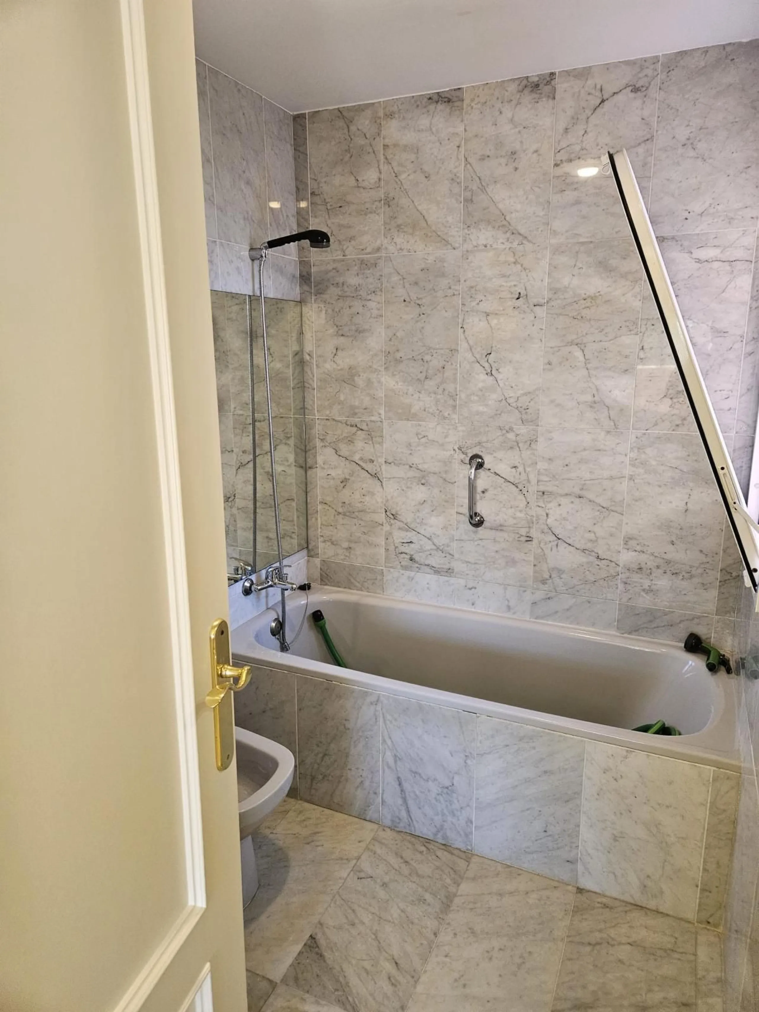 Property Summary (English)