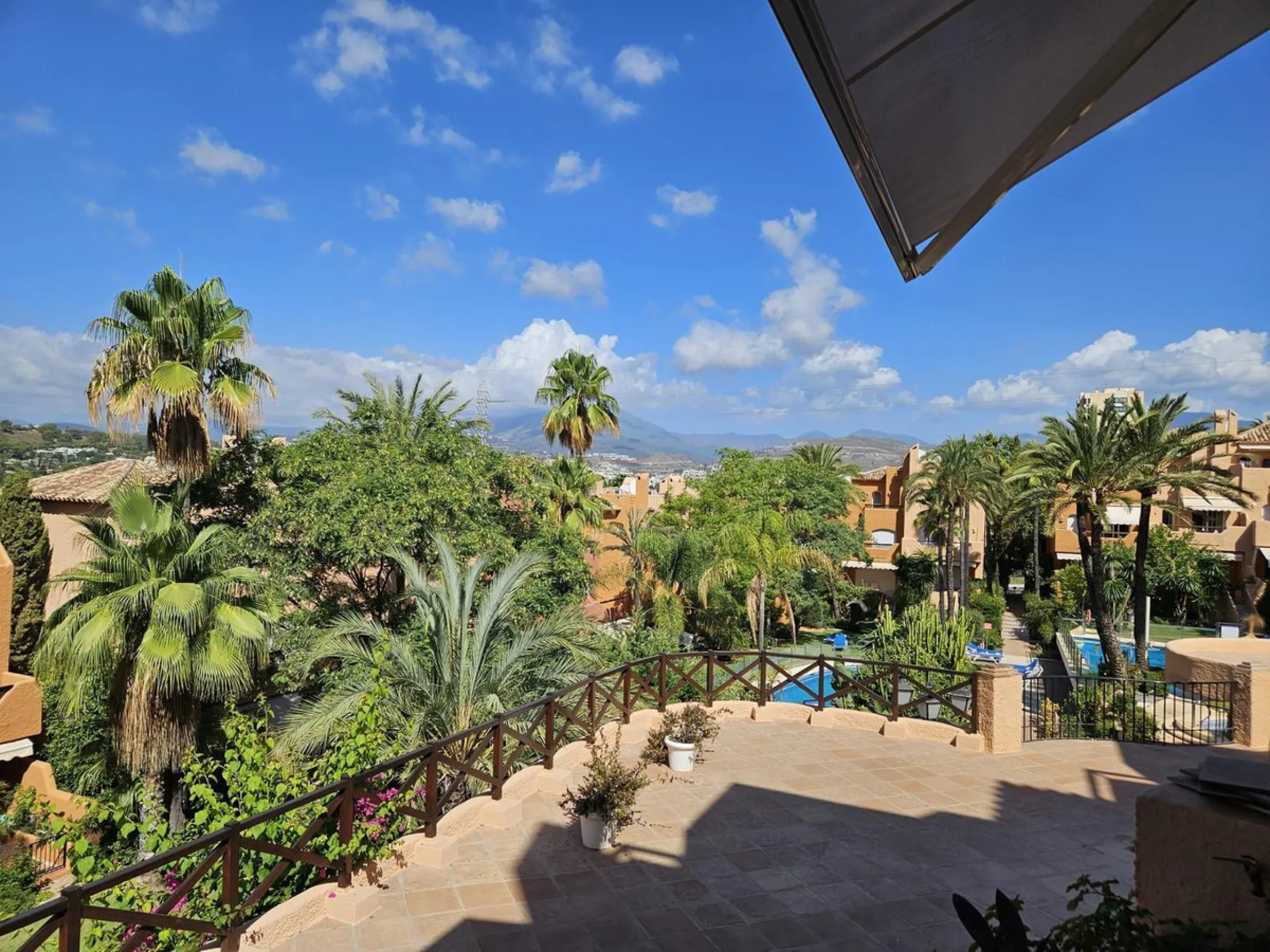 Property Summary (English)
