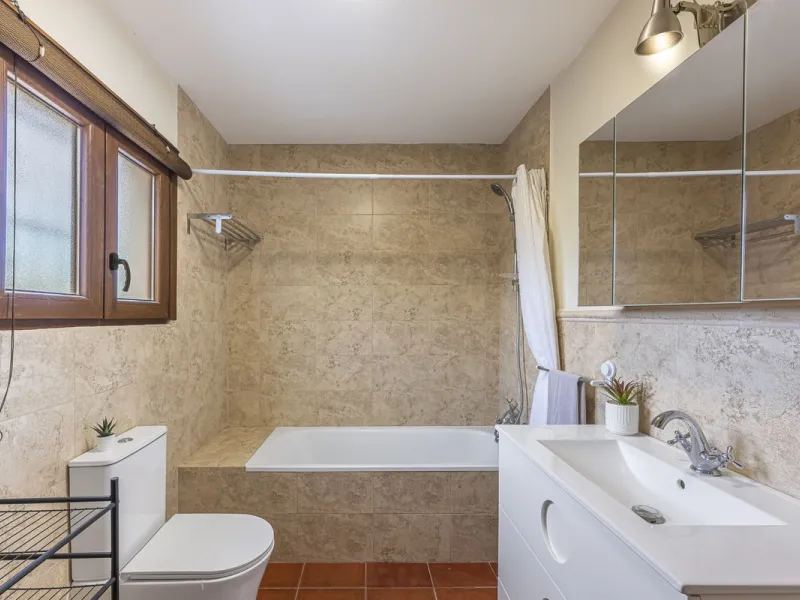There are beautiful houses… and then there are places that create a special feeling from the very first moment.